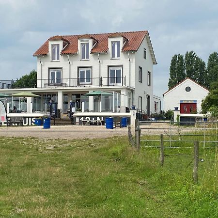 Het Veerhuis Oeffelt Екстериор снимка